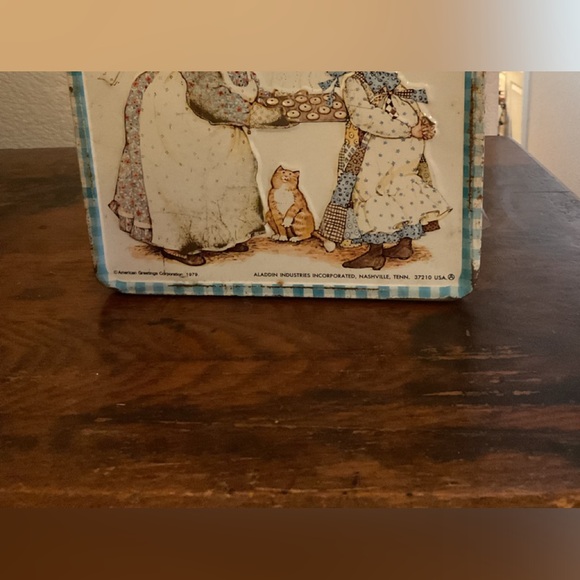 Holly Hobbie 1979 Lunch Box and Matching Thermos - Picture 2 of 16